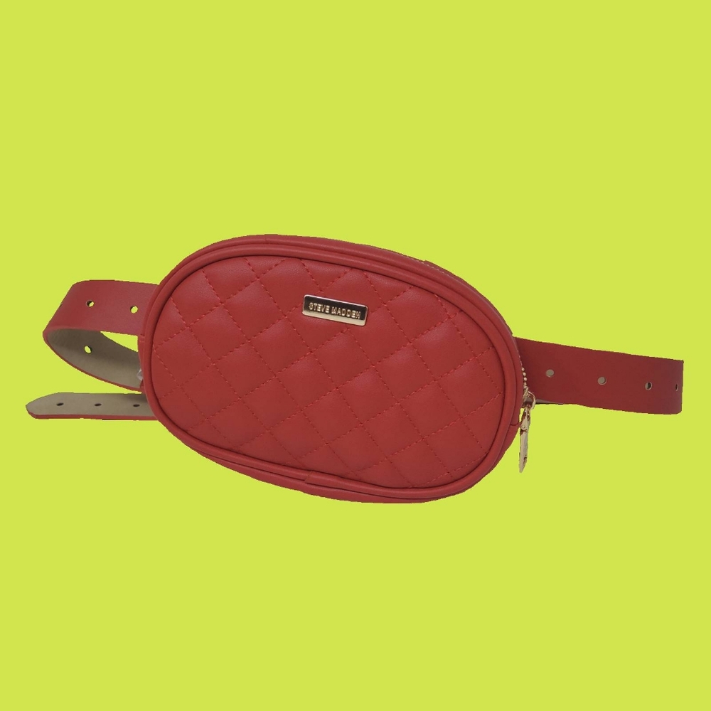 Steve Madden SMP82155 Red Belt Bag.